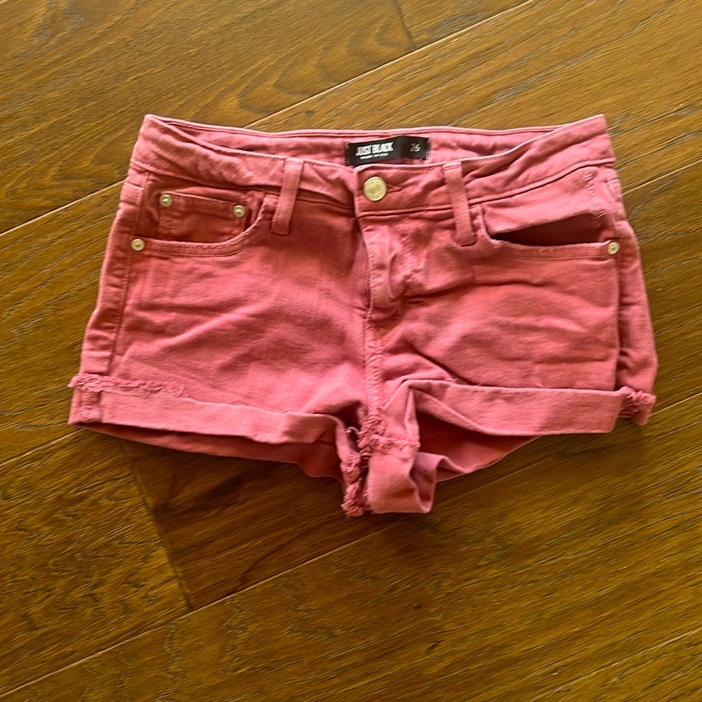 EUC Just Black Sz 26 Mauve Shorts
